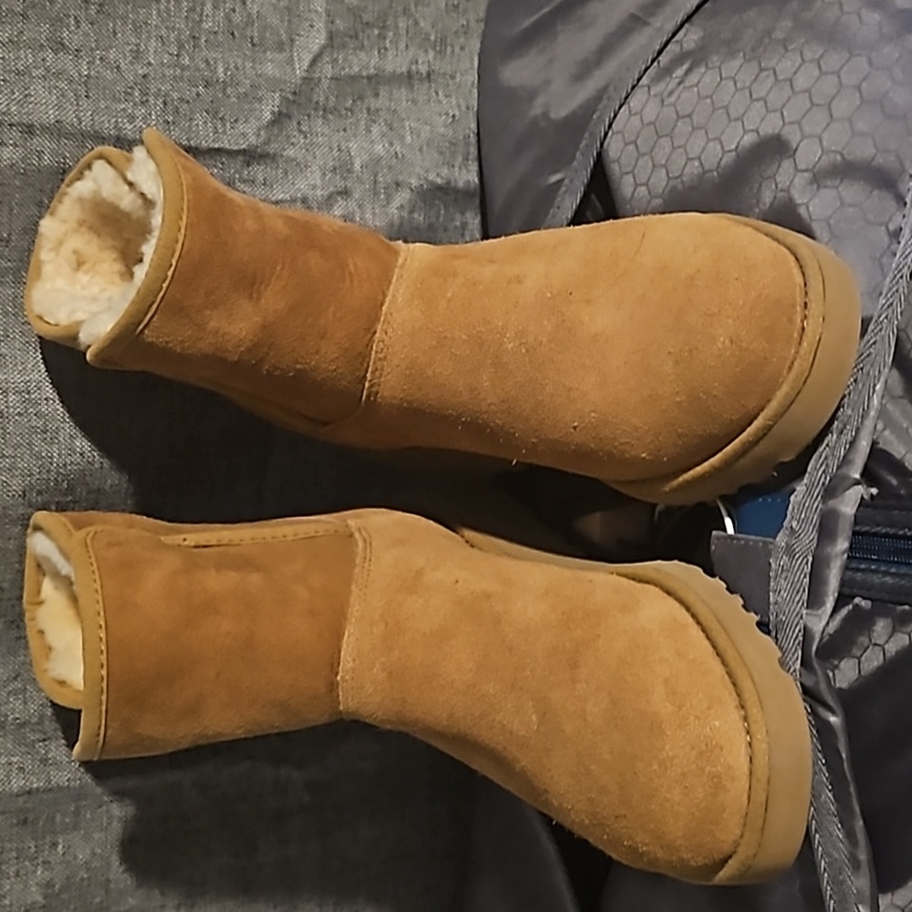New ugg boots